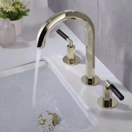 Смеситель для раковины на три отверстия LUSSO Palazzo Gold