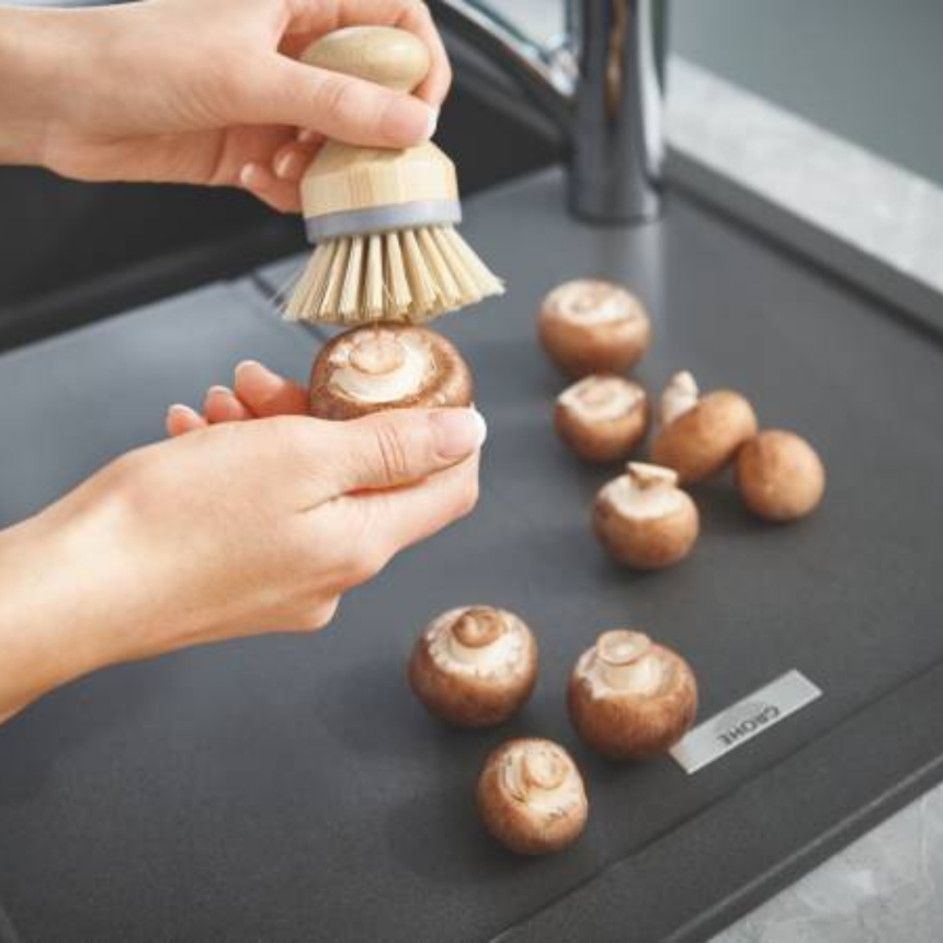 31639AP0 Мойка GROHE K400, 780 x 500 мм, черный гранит